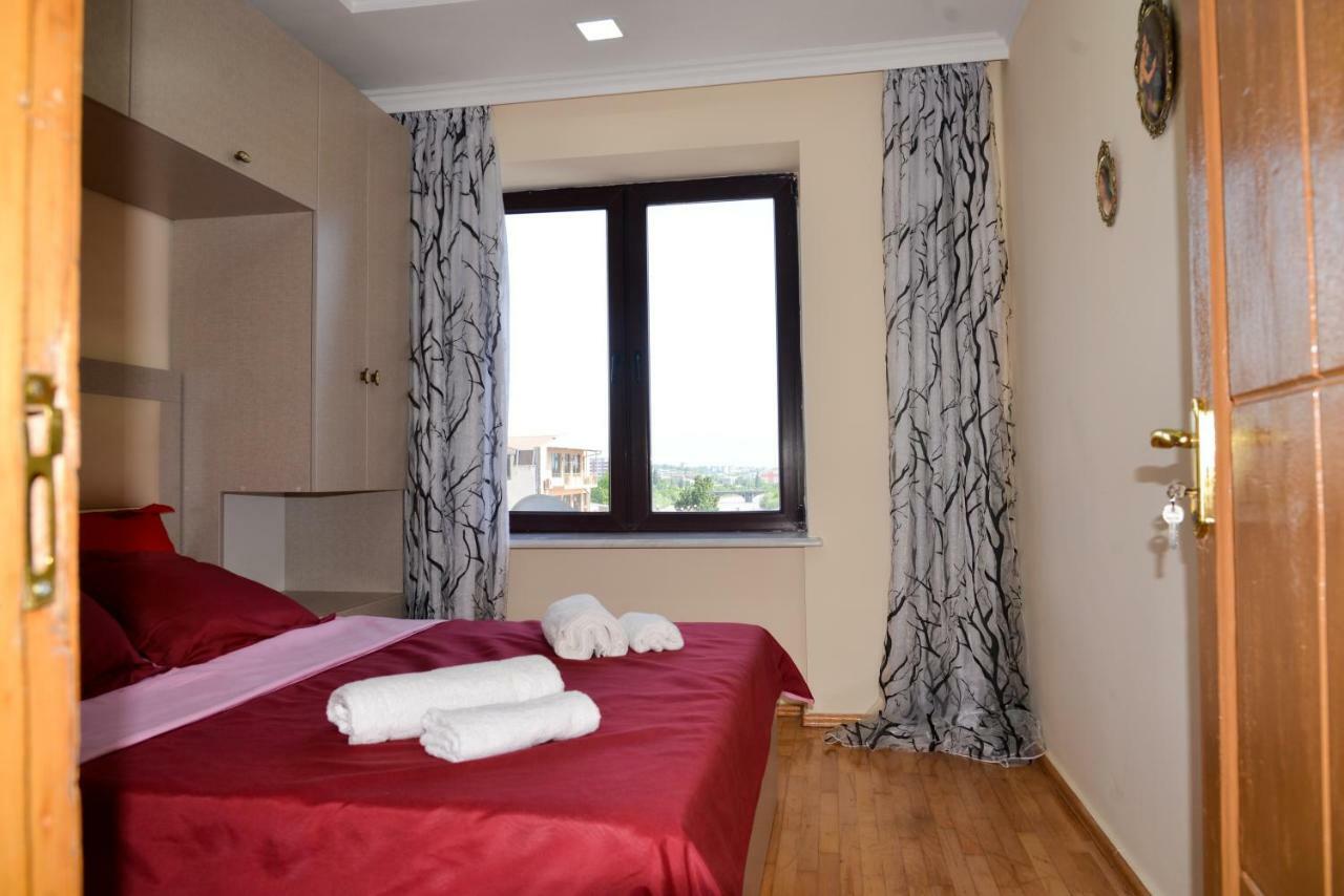 Anastasia Apartment Kutaisi Eksteriør billede